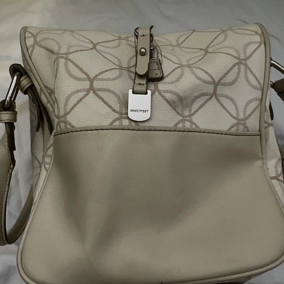 Nine West - Picture 7 of 12